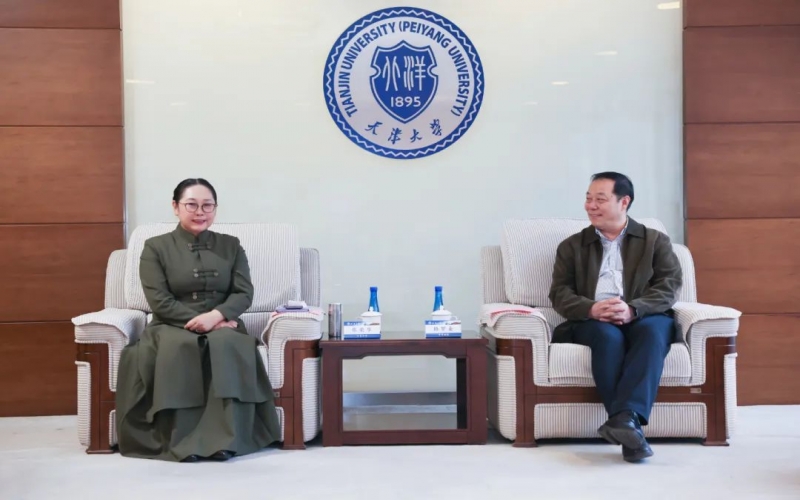 張榮華主席應(yīng)邀出席天津大學(xué)創(chuàng)業(yè)大講堂活動(dòng)，張君婷總裁作主題演講