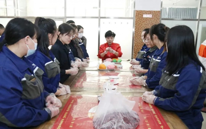 巧手捏面塑 指尖傳非遺！榮程鋼鐵這場活動超有趣